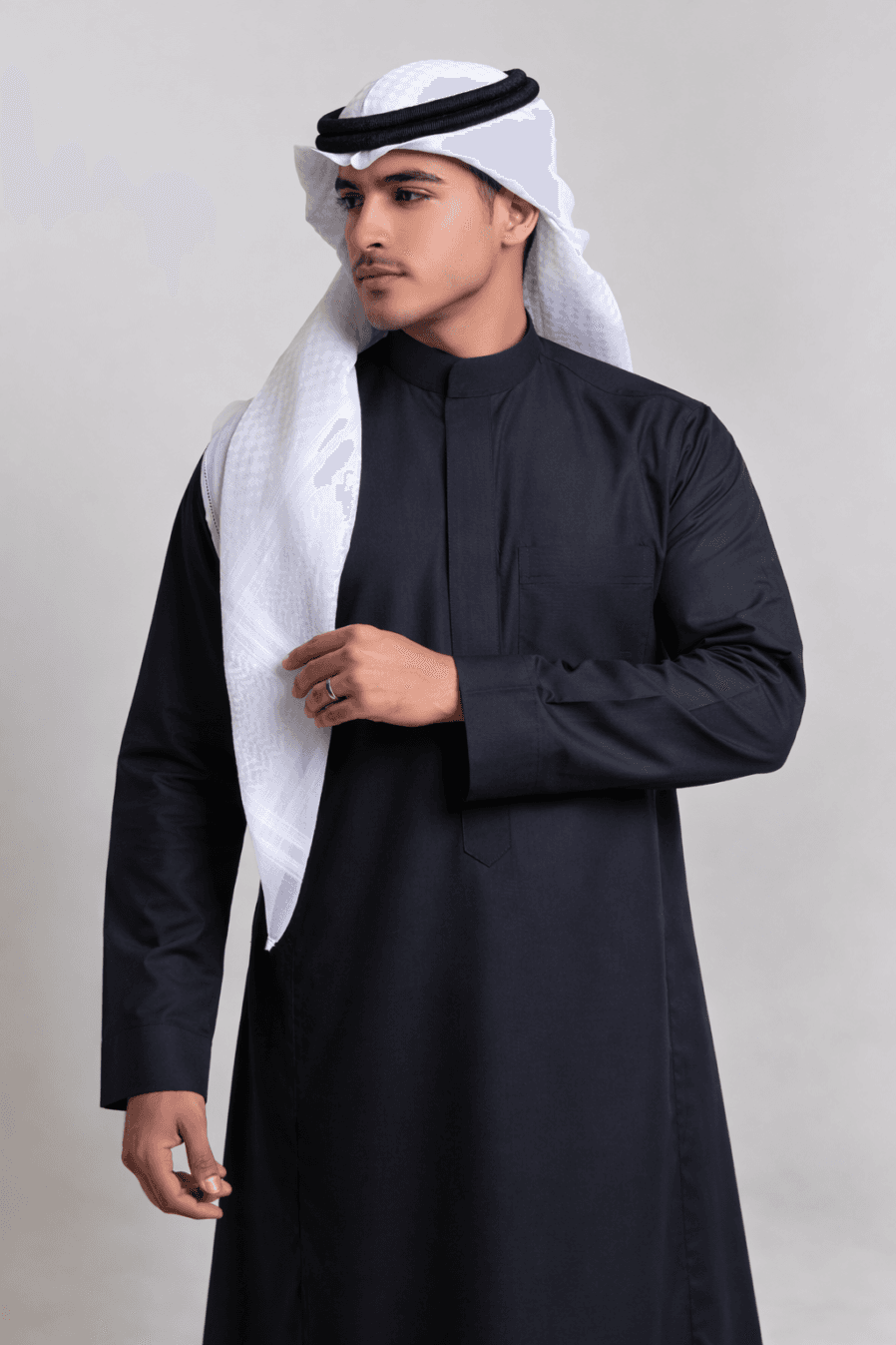 Emirati Thobes
